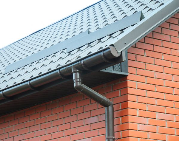Roof Downspout Installation in Missouri City