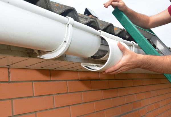 Gutter Seam Repair in Missouri City