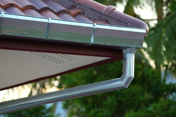 Metal Gutter Repair in Missouri City