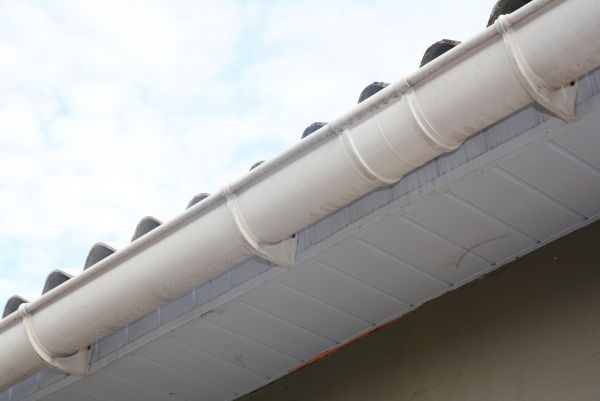 Plastic Gutter Installation in Missouri City