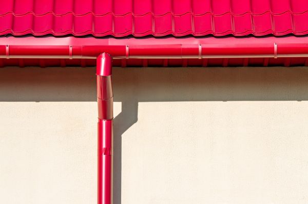 Downspout Reattachment in Missouri City